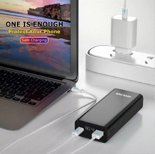 Coolnut Power Bank Fast Charging