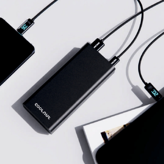 Coolnut Power Bank Fast Charging