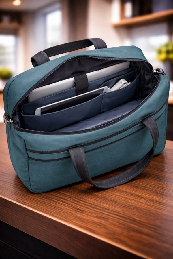 conference-laptop-bag-corporate-laptop-carry-case-bangalore